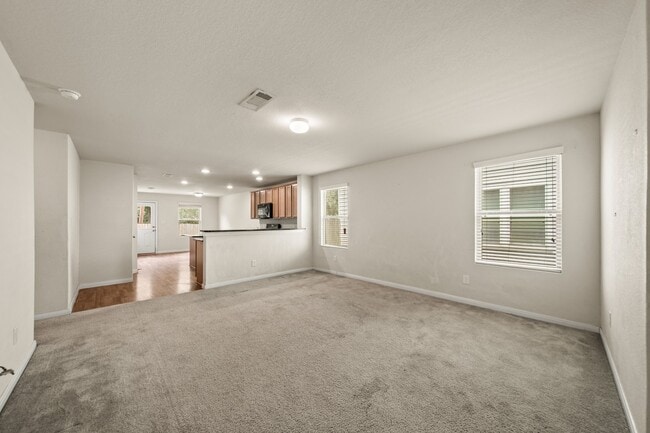 Building Photo - 2638 Bedrock Ln