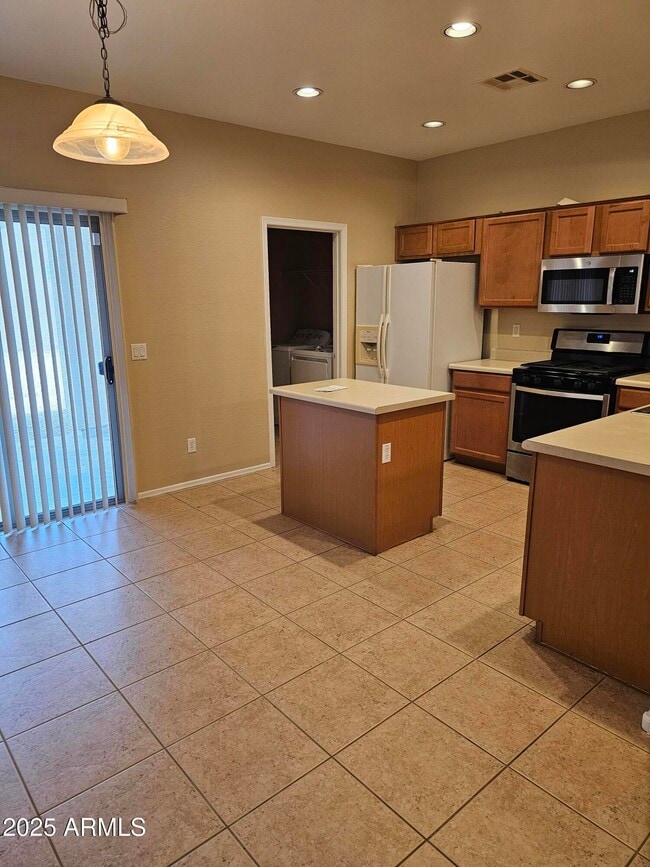 Building Photo - 44220 Kramer Ln