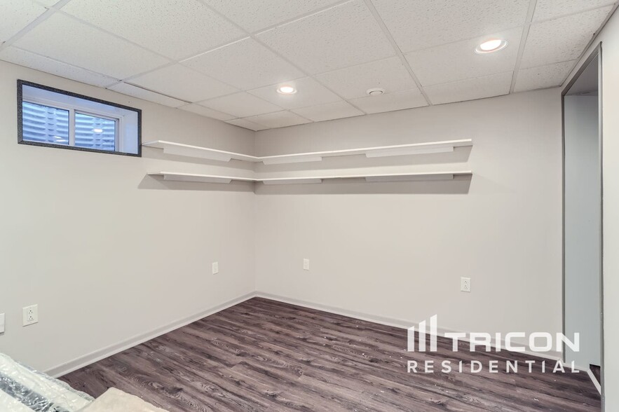 Building Photo - 1141 McCarthy Rd