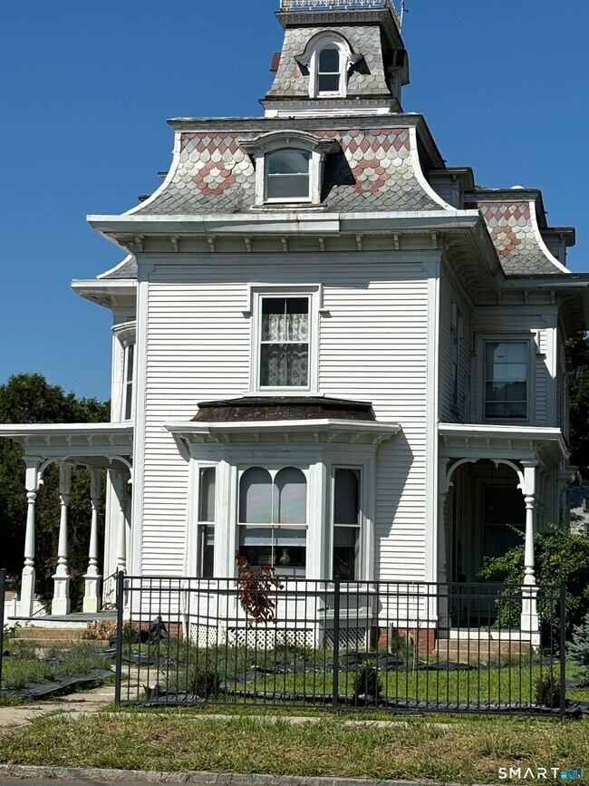 Building Photo - 147 Fairfield Ave