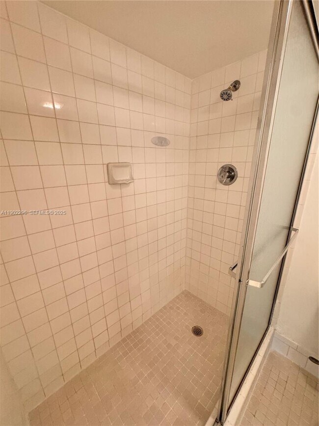 Building Photo - 1251 SW 125th Ave