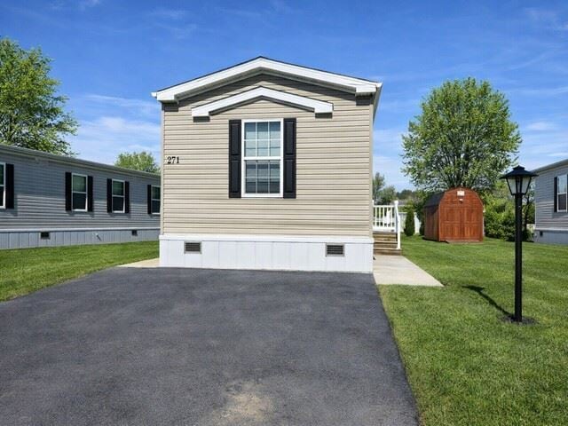 Building Photo - 271 Crestwood Dr