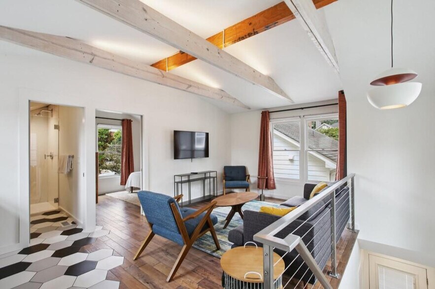 Primary Photo - 69 Randolph St NE