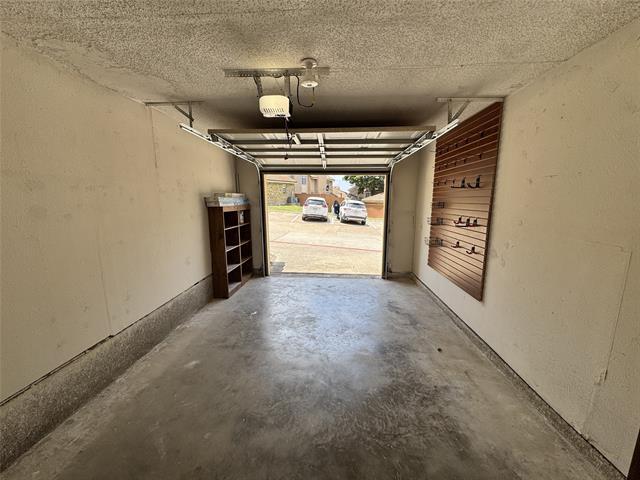 Building Photo - 4254 Cuesta Dr