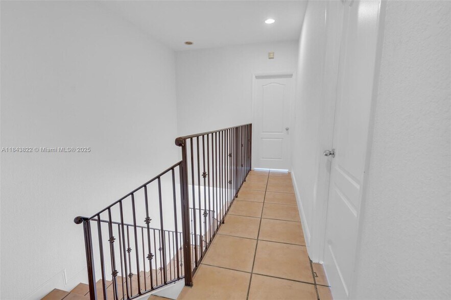 Building Photo - 3060 Matilda St