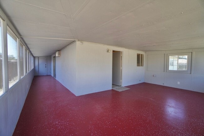 Building Photo - 6548 Stoneman Dr