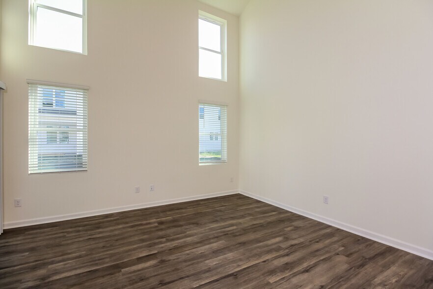 Building Photo - 1608 Corbett St