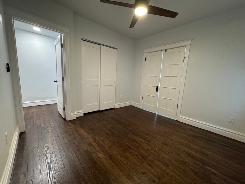 Building Photo - 5011 S Broadway