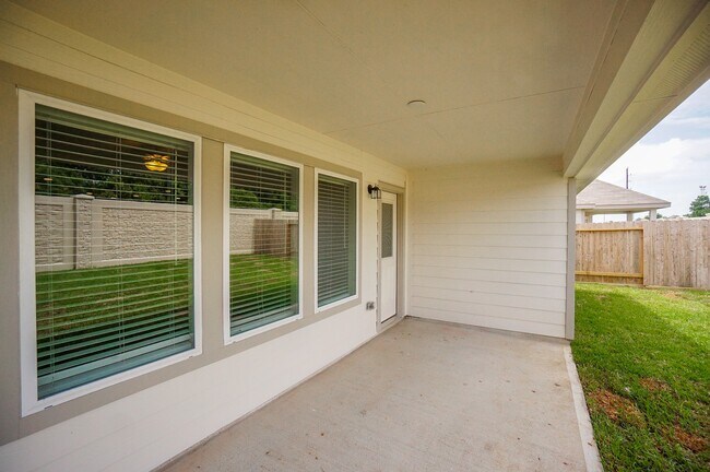 Building Photo - 3331 Rosselli Brush Dr