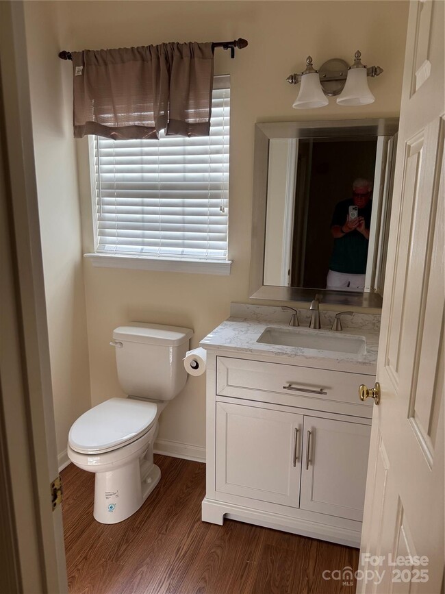 Building Photo - 9001 Warbler Ct