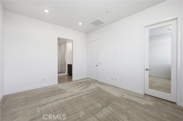 Building Photo - 158 Restore