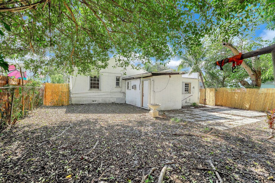 Building Photo - 45 NW 48th St