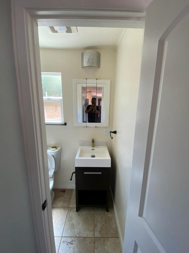 Building Photo - 3500 Portola Dr