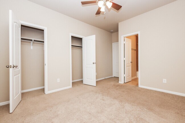 Building Photo - 4243 Bayou Hollow Ln