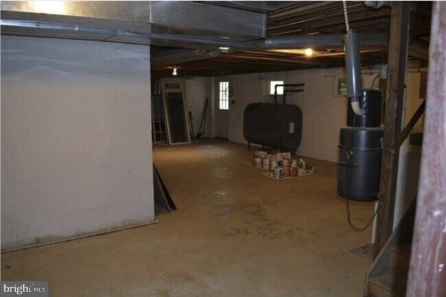 Building Photo - 15537 Carroll Rd