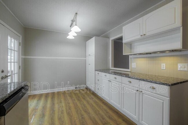 Building Photo - 16003 East 35th St S