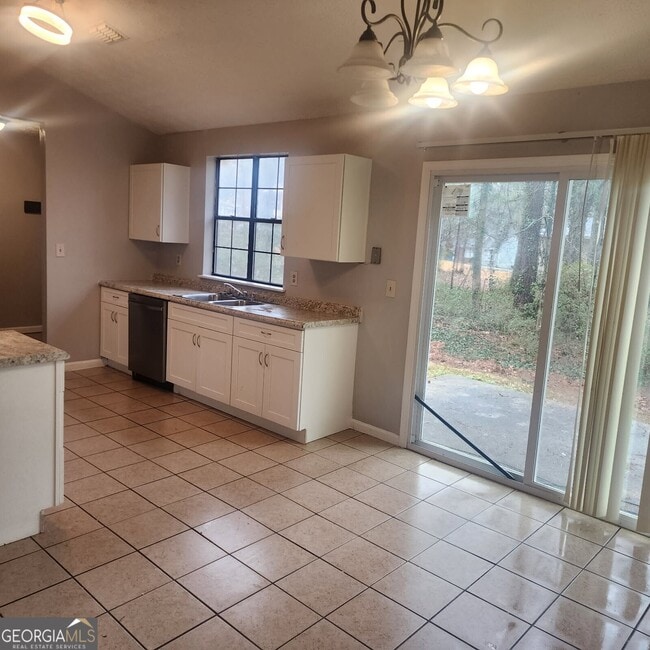 Building Photo - 3981 Skidmore Ct