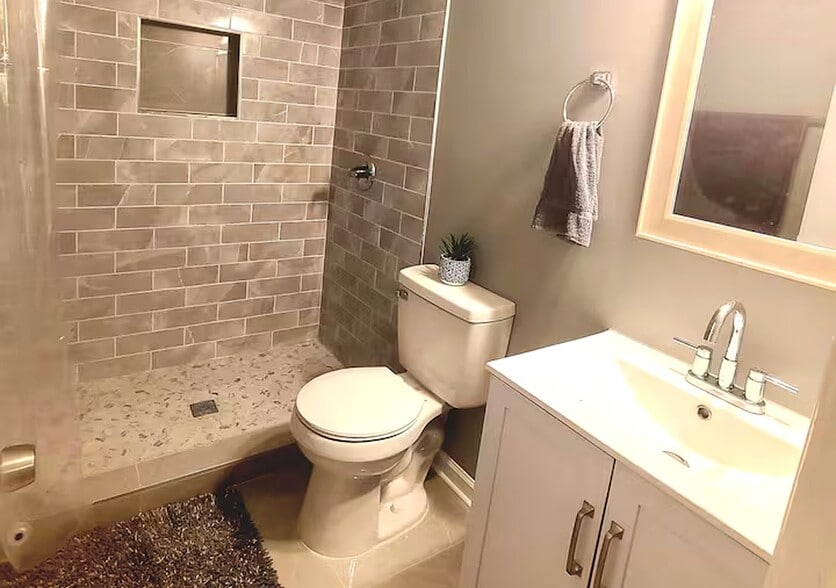 Building Photo - 8672 Prather Dr