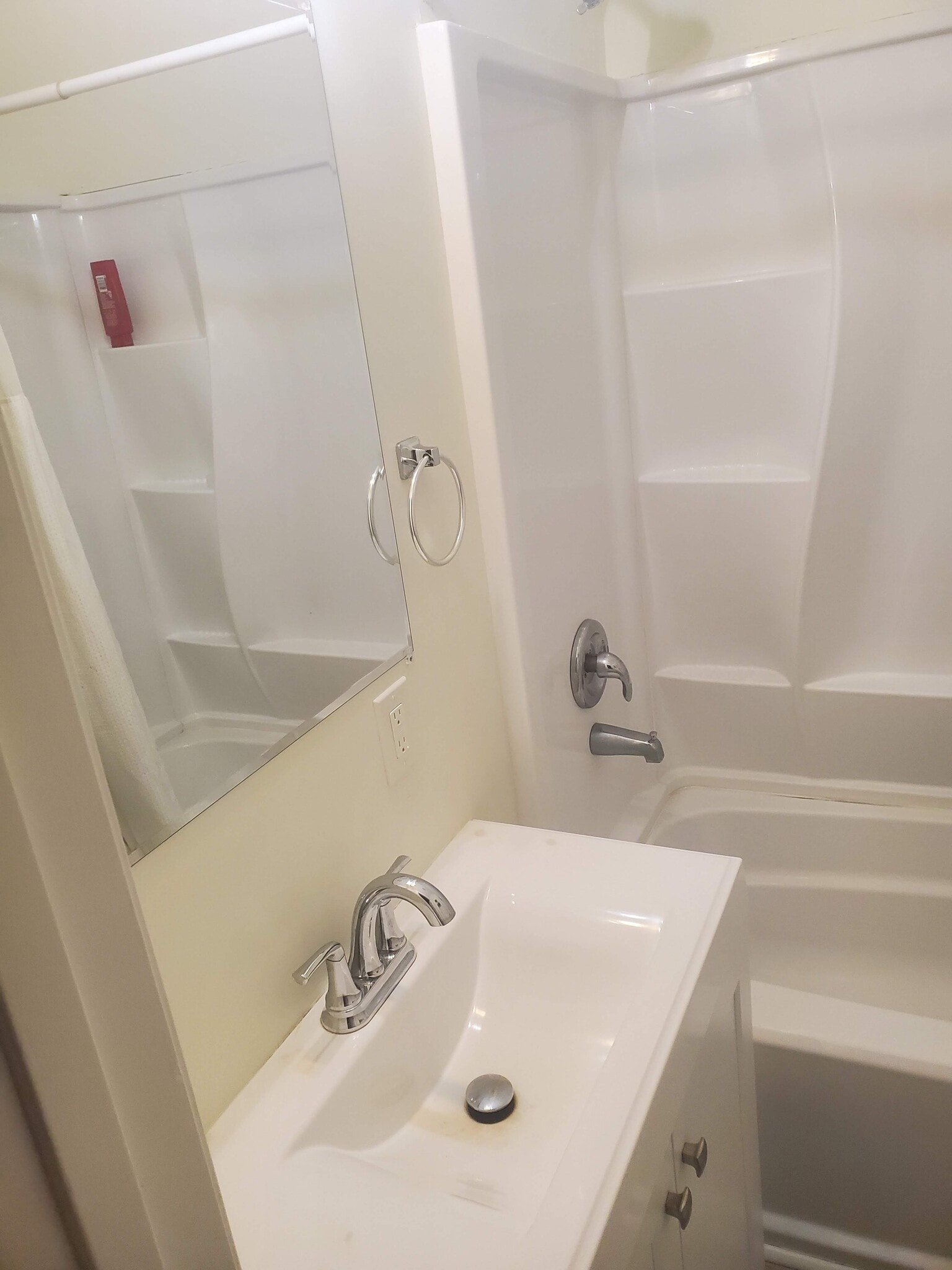Bathroom. - 276 Parkway