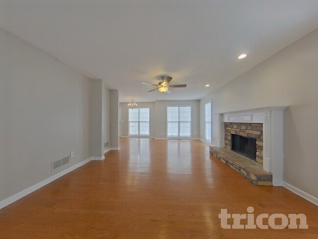 Building Photo - 65 Cricket Ct