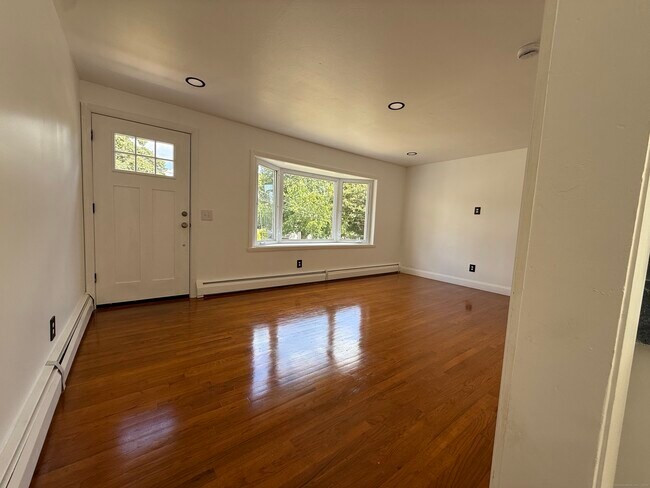 Building Photo - 29 Blueberry Hill Rd