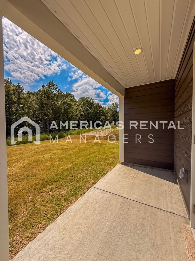 Building Photo - HALF OFF DEPOSIT SPECIAL!! New Constructio...