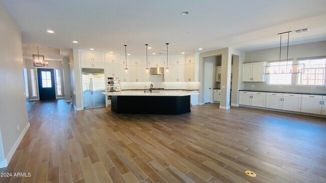 Building Photo - 13150 W Desert Frst Trl