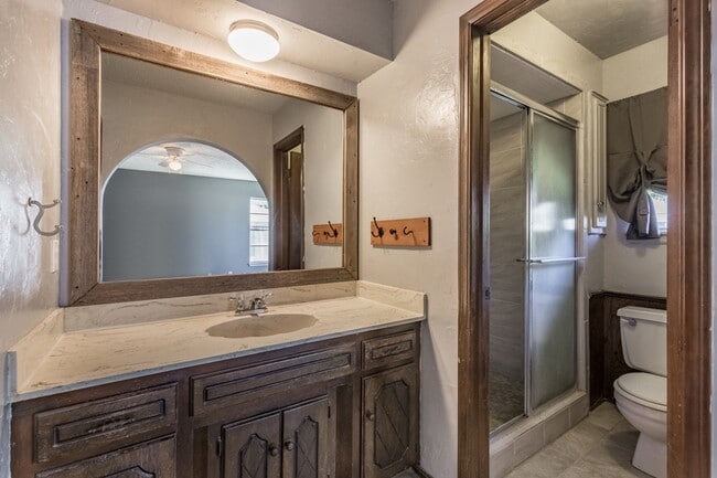 Building Photo - 3112 S Rankin St