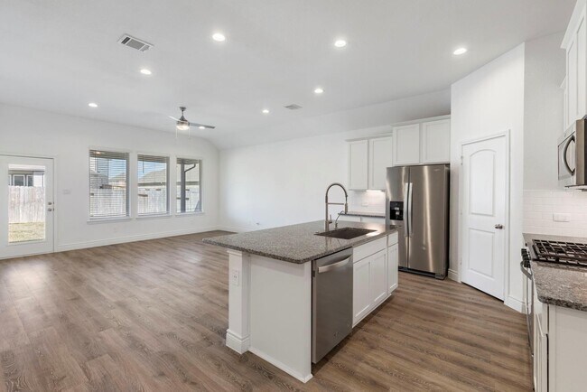 Building Photo - 1144 Purple Orchid St