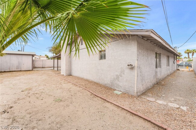 Building Photo - 4960 E Mohave Ave