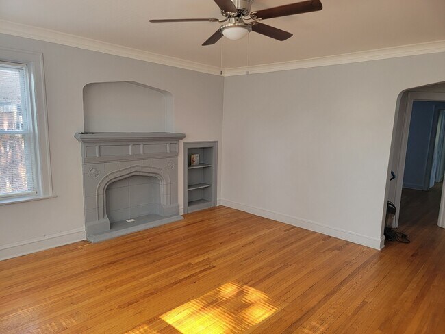 Livingroom - 8621 S Drexel Ave