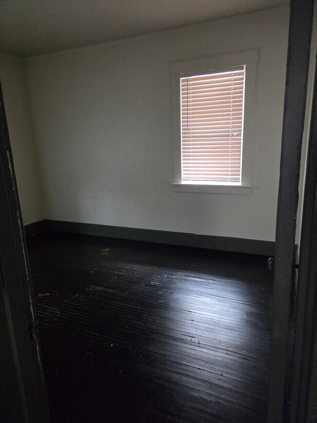 Building Photo - 429 W Hanssler Pl