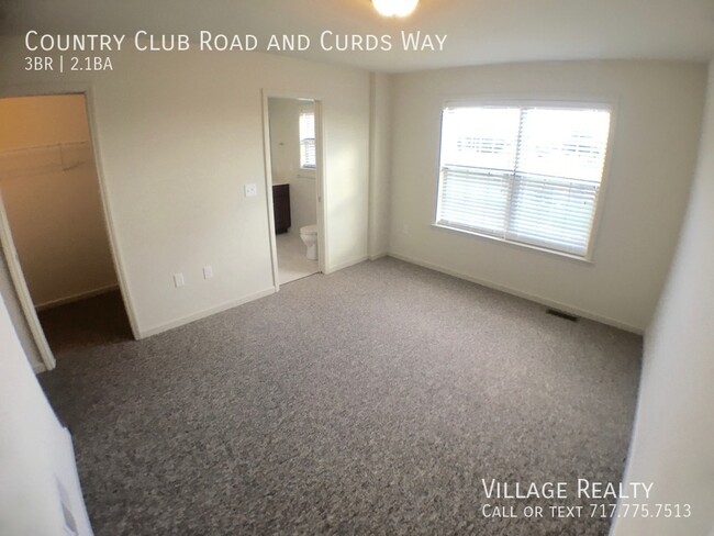 Building Photo - Available mid-January! Spacious 3 bed, 2.5...