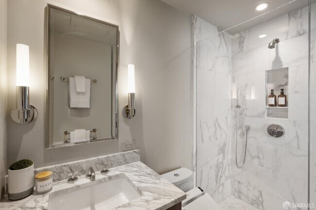 Building Photo - 765 Market St