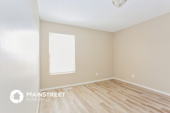 Building Photo - 1527 Berkhard Dr