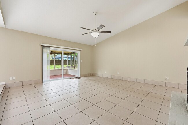 Building Photo - 644 Caribbean Way