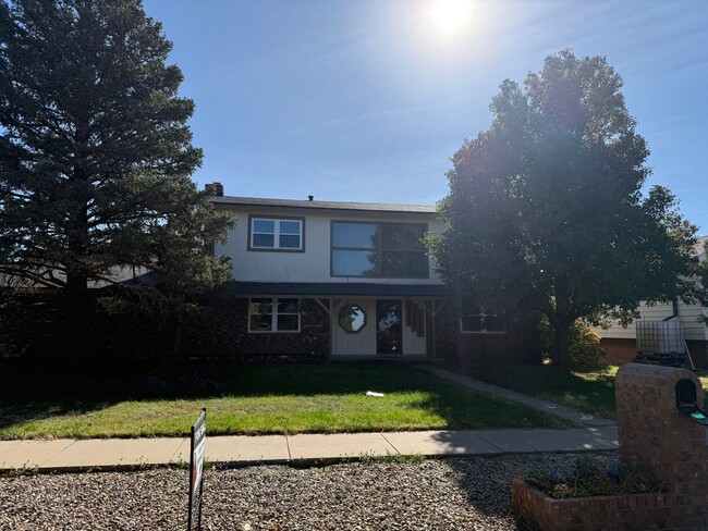 Primary Photo - 4 Bed Brick Home! Zia School District! - Pets Welcome!!!