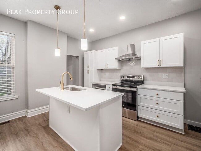 Building Photo - 1252 S Washington Ave