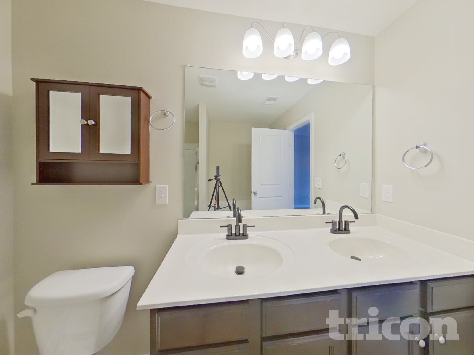 Building Photo - 228 Elmhaven Dr