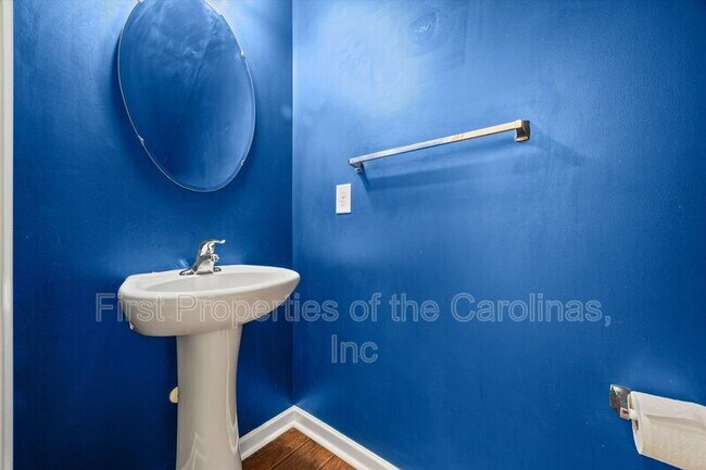 Building Photo - 9736 Springholm Dr