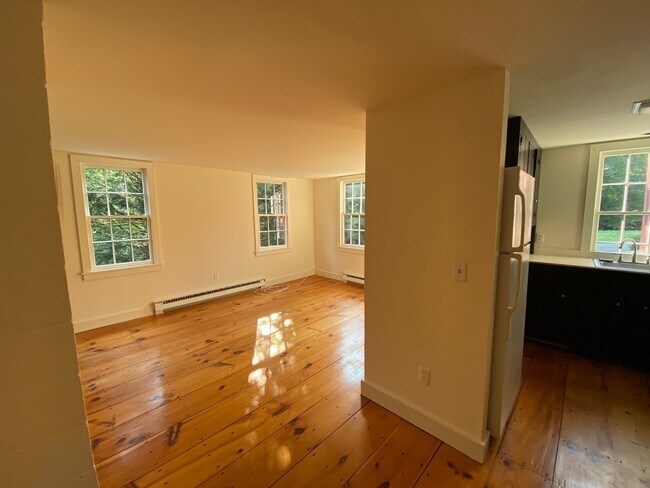 Building Photo - 95 Saybrook Rd