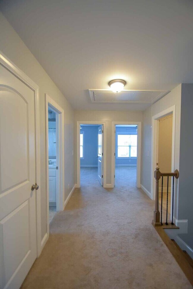 Building Photo - HOUSE FOR RENT 2319 GREAT LAUREL COURT