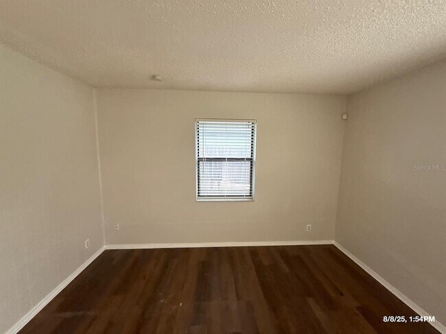 Building Photo - 4058 Minoso St