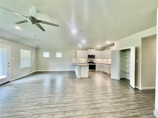 Building Photo - 525 Ardsley Ln