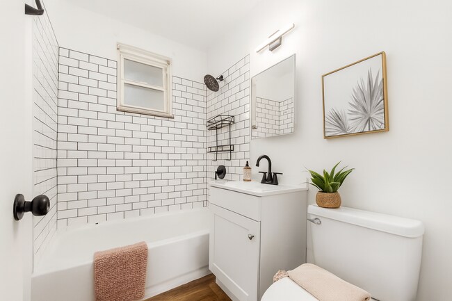 Building Photo - Modern 2-bed Apartment in Columbus