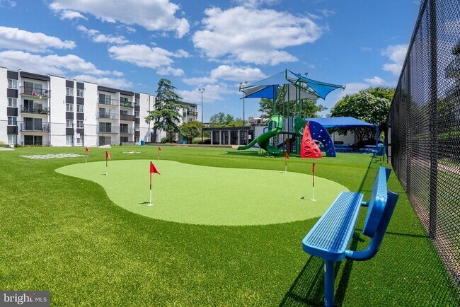 Building Photo - 75 S Reynolds St