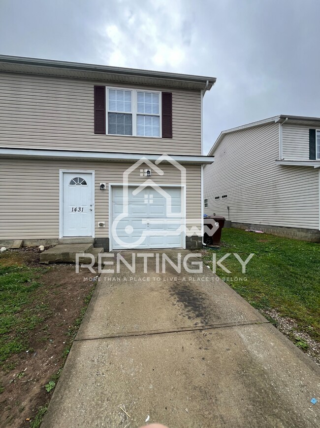 Building Photo - Newly Renovated 3-Bed, 2.5-Bath Townhome with Garage!