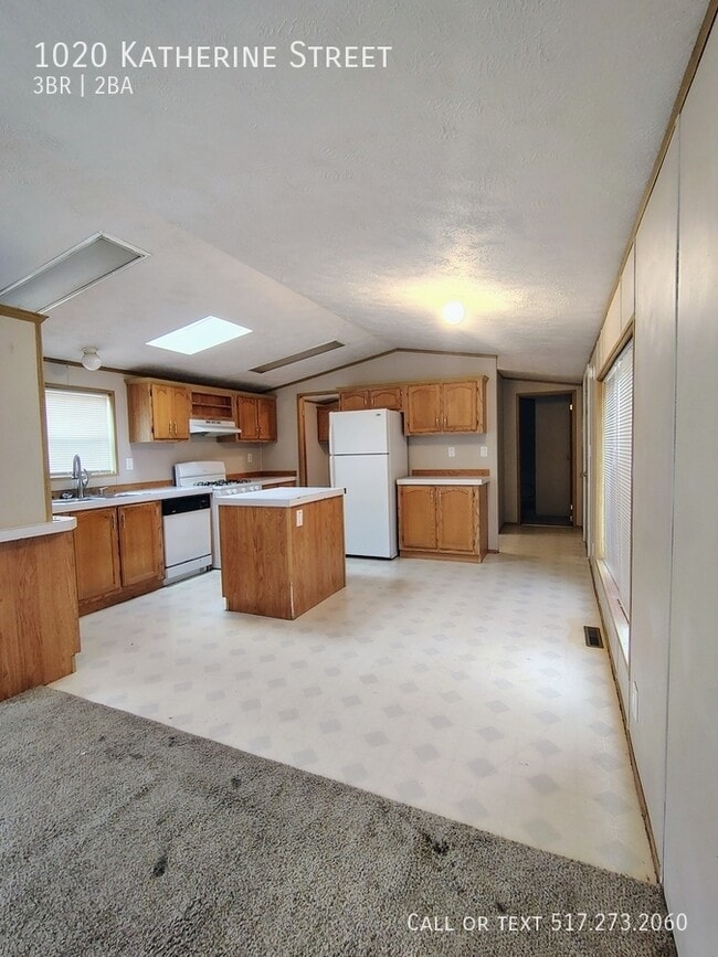 Building Photo - 1020 Katherine St