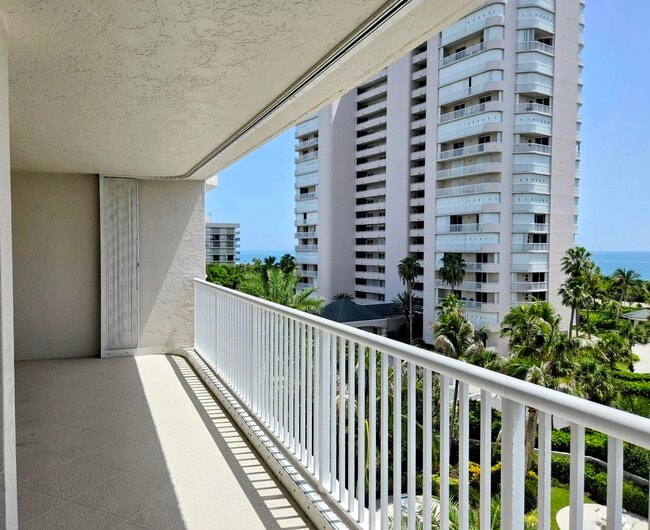 Building Photo - 5049 N Hwy A1A