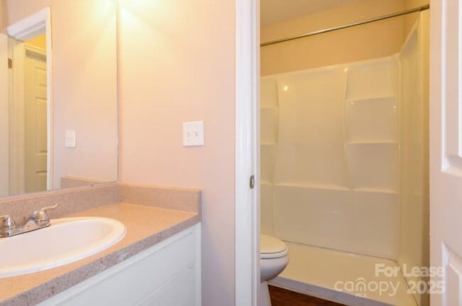 Building Photo - 4039 Rutherford Dr